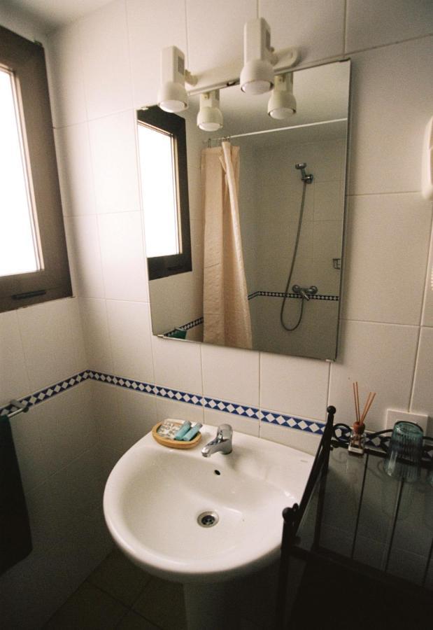Hostal De L'Aigua Sant Llorenc de la Muga Extérieur photo