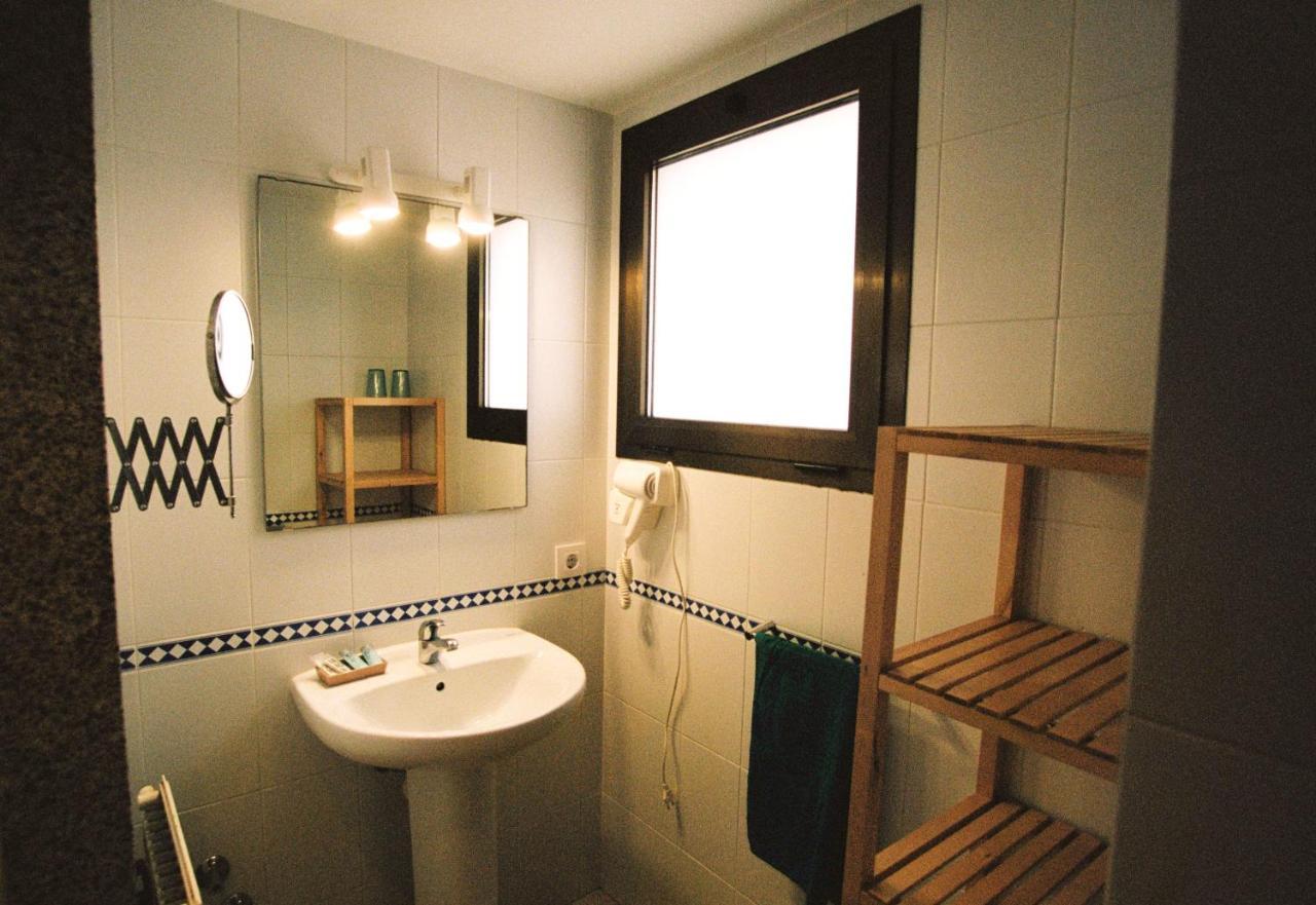 Hostal De L'Aigua Sant Llorenc de la Muga Extérieur photo